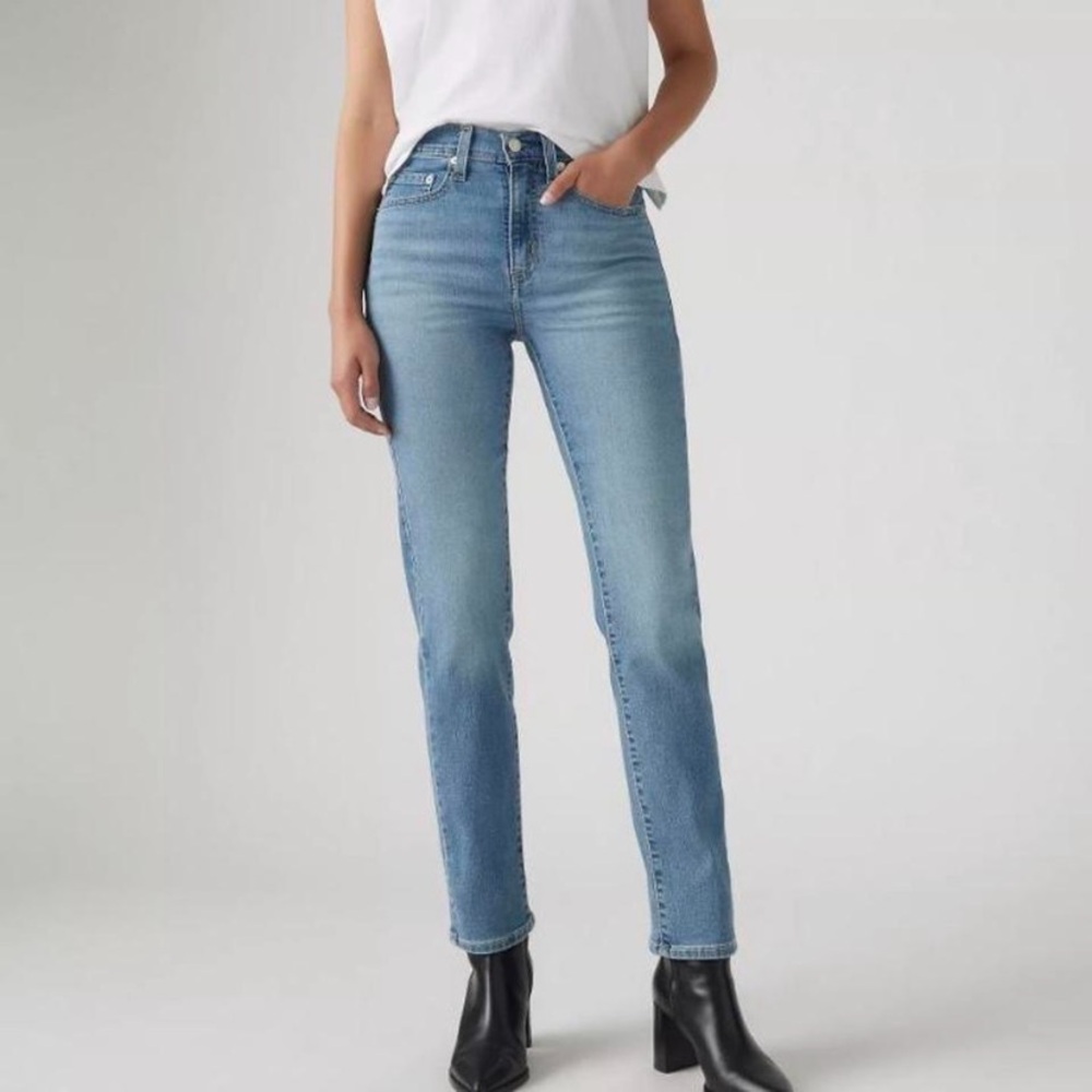Levi's 724 High-Rise Straight Leg Jeans